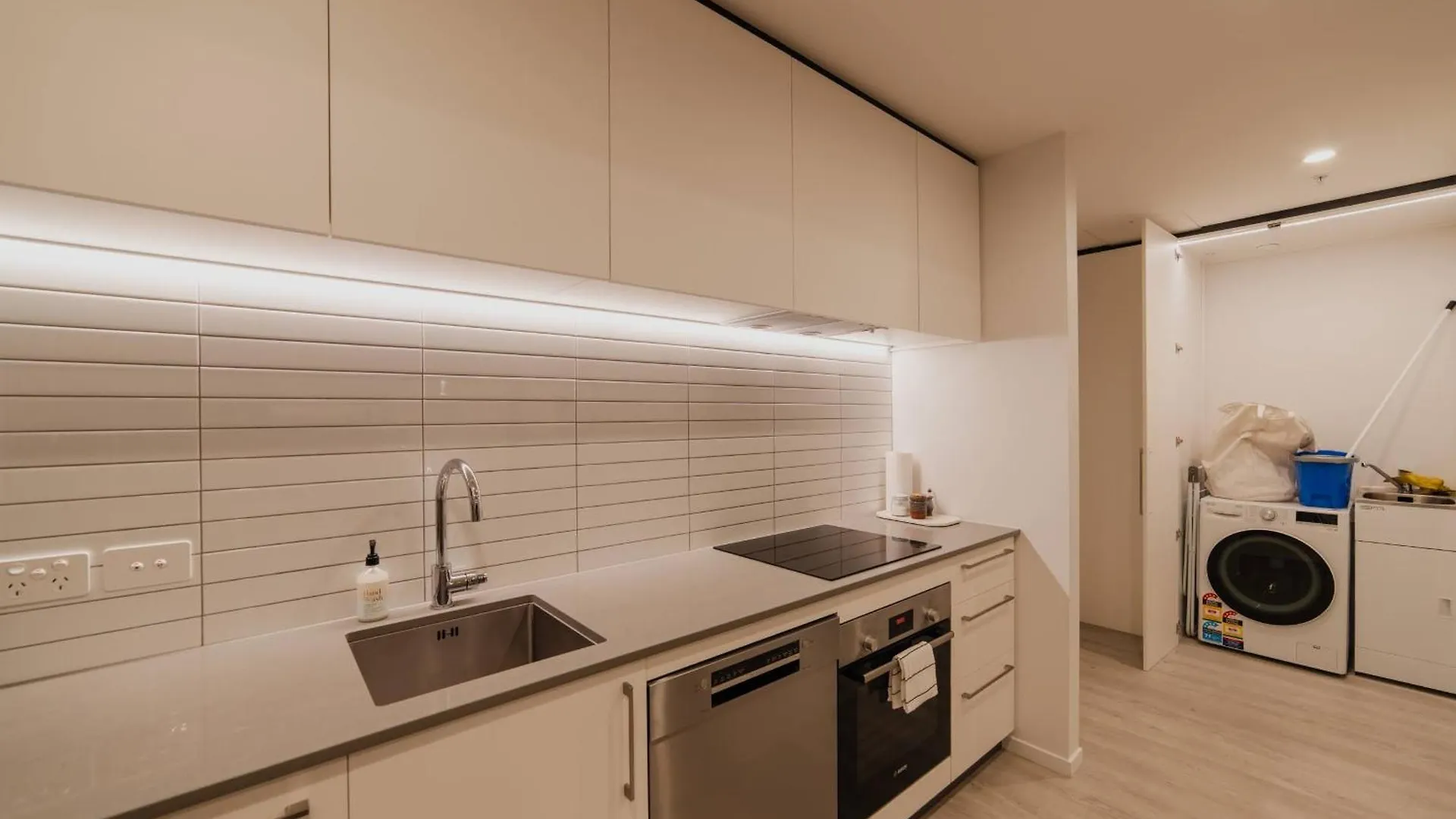 Apartment Tuam Street Enclave - 1 Bedroom Apt Christchurch New Zealand
